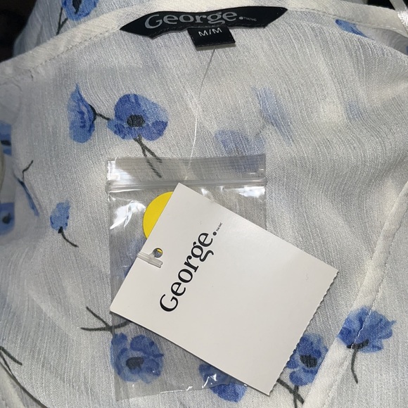 NWT Floral Short Sleeve Peplum Top with Drawstrings - Picture 5 of 5